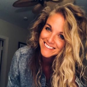 Meet your Posher, Kara